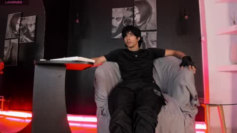 Snapshot of jett_savage chatting on September 9, 2:33 am jett_savage online show from September 9, 2:33 am