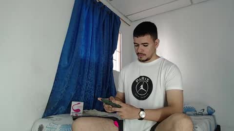 Snapshot of jeycob_happy97 chatting on October 3, 1:08 pm Juan David online show from October 3, 1:08 pm