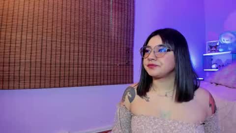Snapshot of jeylee_ chatting on September 22, 12:09 pm Jeyy online show from September 22, 12:09 pm