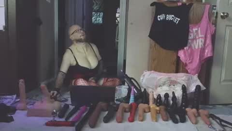 Nasty Cumslut online show from November 23, 1:09 pm