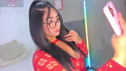 jhackelin  My independent account online show from October 17, 10:58 pm