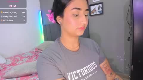 jhackelin  My independent account online show from February 26, 1:57 am