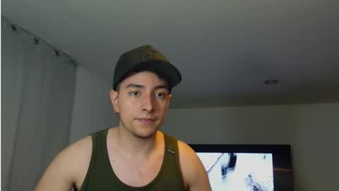 Snapshot of jhoan_saenz chatting on October 3, 3:04 am Jhoan Saenz online show from October 3, 3:04 am