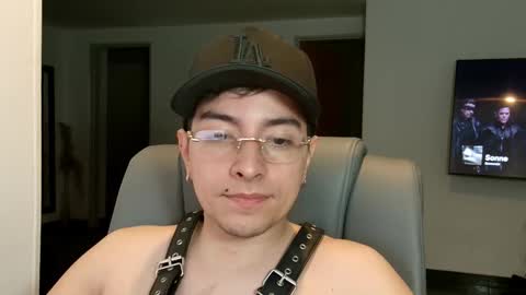Snapshot of jhoan_saenz chatting on September 15, 4:14 am Jhoan Saenz online show from September 15, 4:14 am