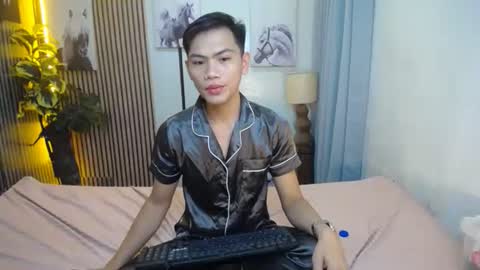 Snapshot of jhon_cummer chatting on October 2, 9:19 am jhon_cummer online show from October 2, 9:19 am