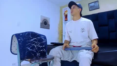 Jhon online show from September 18, 3:32 am