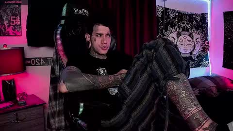 jhonny_ackerman online show from December 3, 6:11 pm