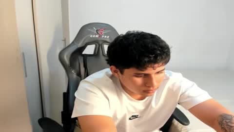 jhonny_dickm online show from September 26, 9:39 am