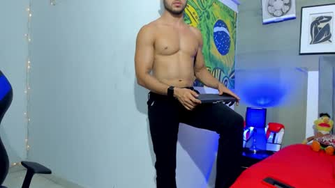 jhonny online show from November 13, 4:37 am