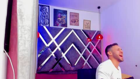 Snapshot of jhonny_flames7 chatting on March 7, 10:56 am jhonny online show from March 7, 10:56 am