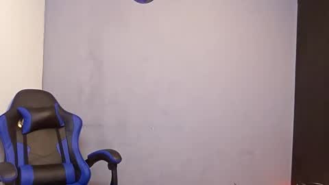 jhonny_thes28 online show from February 20, 7:05 pm