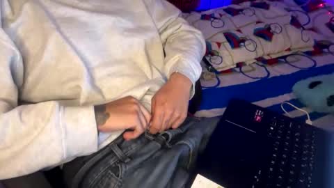 MODELO INDEPENDIENTE online show from February 23, 4:47 am