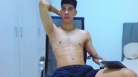 Snapshot of jhony_sex3 chatting on October 4, 7:17 am jhony_sex3 online show from October 4, 7:17 am