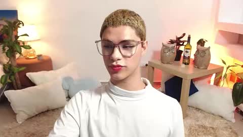 Snapshot of jhuan_cute chatting on October 20, 11:04 am Jhuan Nhez online show from October 20, 11:04 am