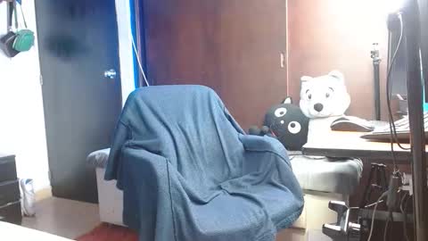 julian online show from November 22, 12:09 am