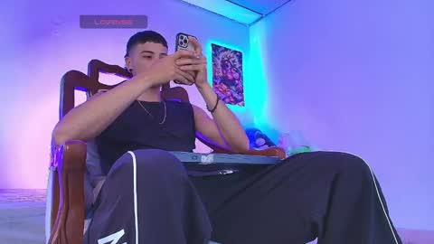 Jimm  Independent Model  online show from April 12, 1:48 pm