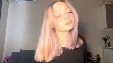 Steff online show from October 30, 7:31 am