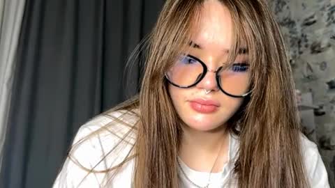 Jinny online show from October 4, 6:39 pm