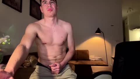 jjd8 online show from March 19, 9:31 pm