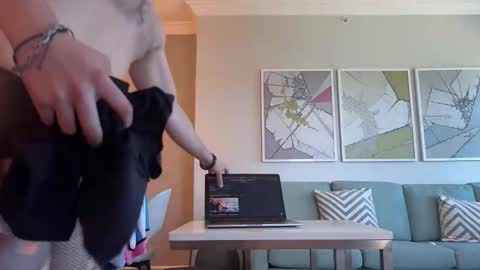 jjlagop00 online show from October 27, 6:41 pm