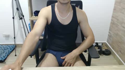 Snapshot of jjrod91 chatting on September 28, 11:14 pm Jon online show from September 28, 11:14 pm