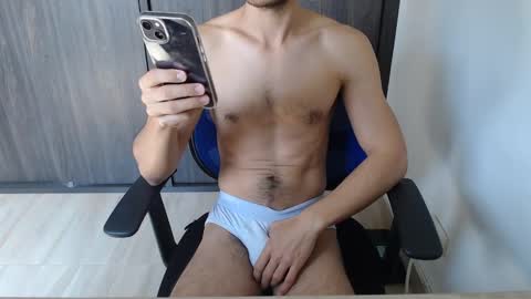 Snapshot of jjrod91 chatting on February 20, 3:52 pm Jon online show from February 20, 3:52 pm