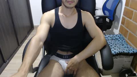 Snapshot of jjrod91 chatting on February 21, 2:17 am Jon online show from February 21, 2:17 am