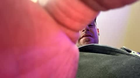 Snapshot of jlovindemsm chatting on February 24, 4:15 pm Jimmy online show from February 24, 4:15 pm