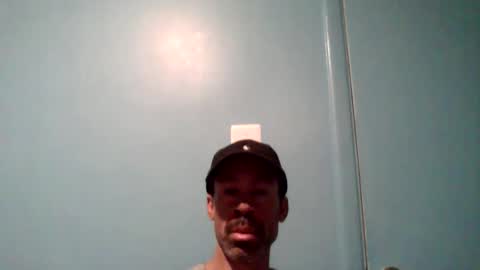 Snapshot of jmb525 chatting on October 29, 2:02 am jmb525 online show from October 29, 2:02 am