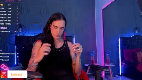 Joa Isaza     online show from January 30, 8:32 am