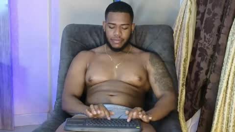 JOAN SAENZ online show from October 29, 10:10 pm