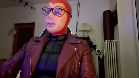 The sweetest toy online show from November 13, 9:39 pm