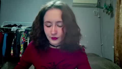 Joannatompson online show from September 30, 11:48 pm