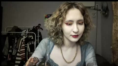 Joannatompson online show from December 9, 1:34 pm