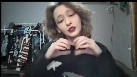 Joannatompson online show from December 7, 4:53 pm