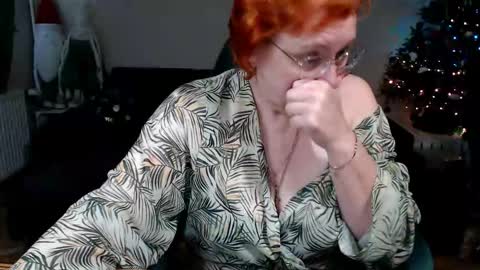 Joanna and Greg online show from January 6, 10:19 am