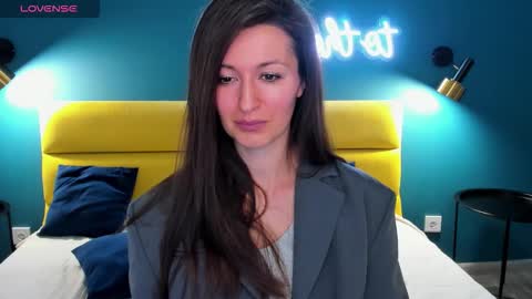 Joan online show from January 12, 1:34 am