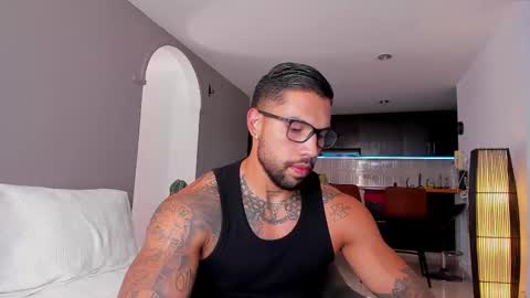 Snapshot of joe_esthetic chatting on September 9, 9:04 pm joe_esthetic online show from September 9, 9:04 pm