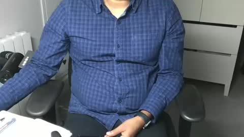 joeshades21 online show from January 27, 7:03 pm