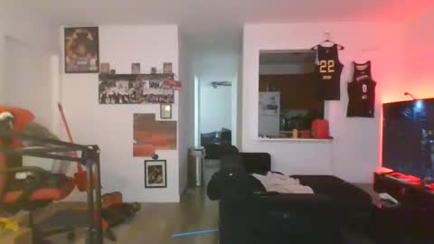 joey2snowy759685 online show from April 28, 10:25 pm