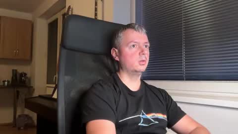 Jogger1991 online show from March 5, 5:44 pm