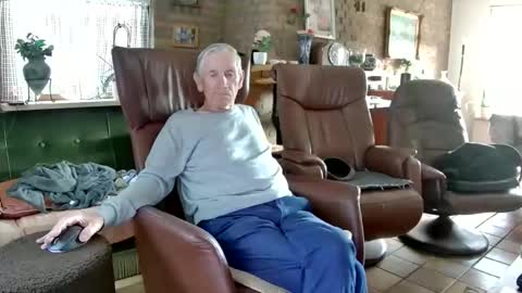 johan7 heet online show from September 15, 3:57 pm