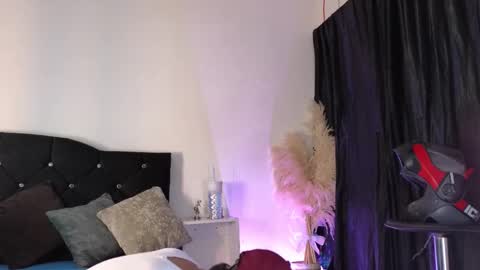 John  online show from November 12, 11:12 am