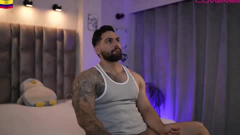 john online show from March 27, 11:28 pm