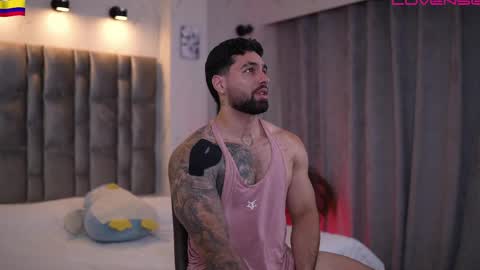 john online show from April 18, 9:37 pm