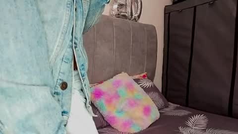 John Vichenso online show from December 3, 1:06 pm