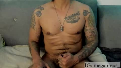 Snapshot of johncarrie chatting on March 7, 4:45 am John carrie Independent Help me reach my goal 100 likes and 10000 followers online show from March 7, 4:45 am