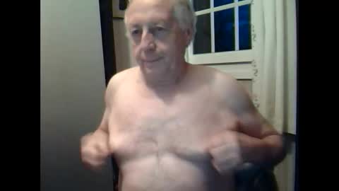 johnjohn6226 online show from February 4, 5:23 pm