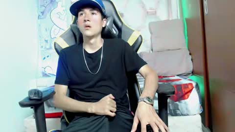 Snapshot of johnny_cagee chatting on October 8, 6:41 am johnny_cagee online show from October 8, 6:41 am