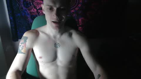 Snapshot of johnny_positive chatting on October 4, 5:33 pm Johnny online show from October 4, 5:33 pm